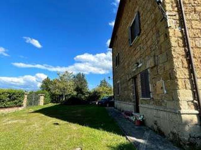 Villa Indipendente in affitto a Unione di Comuni Montani Colline del Fiora, Pitigliano