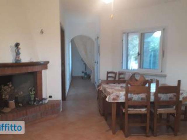Villa Indipendente in affitto a San Pantaleo, Sardigna/Sardegna
