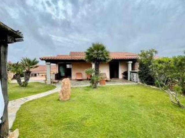 Villa Indipendente in affitto a Porto San Paolo, Sardigna/Sardegna
