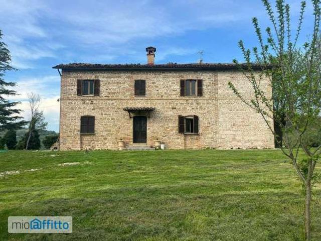 Villa Indipendente in affitto a Marche, Macerata