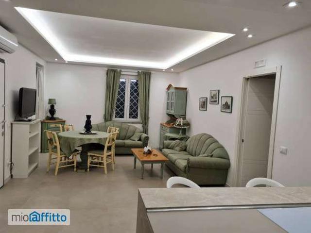 Villa Indipendente in affitto a Terracina, Lazio