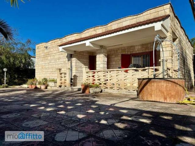Villa Indipendente in affitto a Puglia, Taranto
