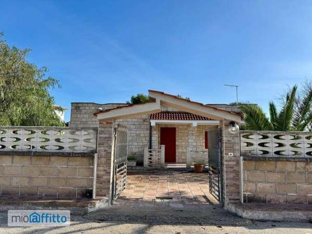 Villa Indipendente in affitto a Puglia, Taranto