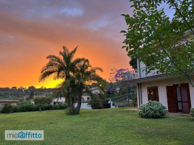 Villa Indipendente in affitto a Gaglianesi, Trecastagni