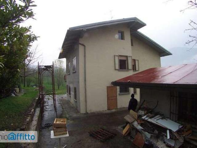 Villa Indipendente in affitto a Unione dell'Alto Reno, Lizzano In Belvedere