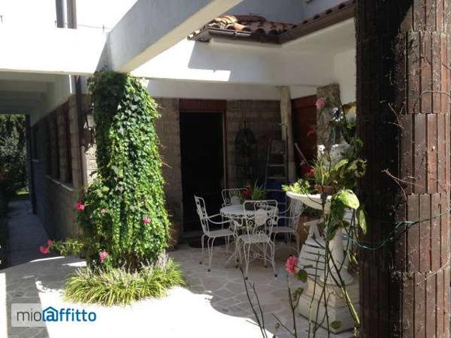 Villa Indipendente in affitto a Viterbo, Lazio