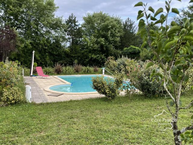 Villa vente à Oloron-Sainte-Marie, Salies-de-béarn