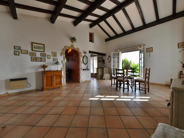Maison vente à Nîmes, Montaren-et-saint-médiers
