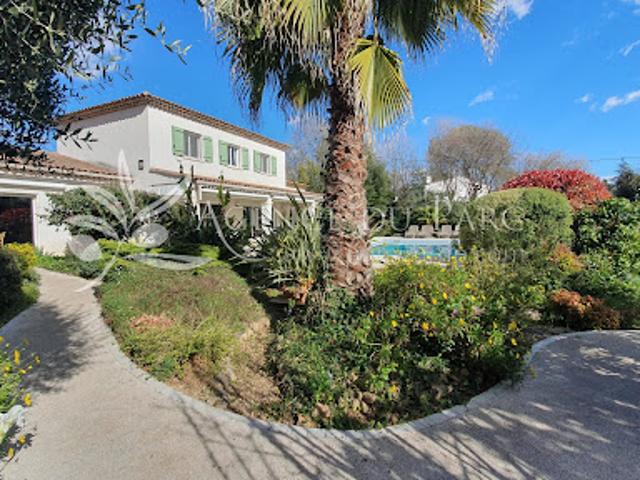Villa vente à Grasse, Roquefort-les-pins