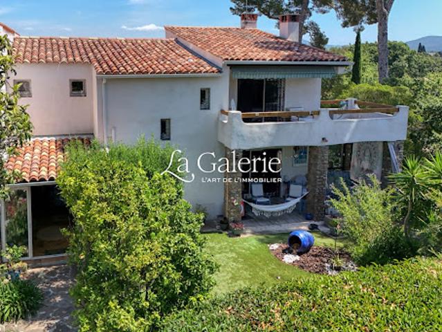 Villa vente à Arrondissement de Toulon, Le Pradet