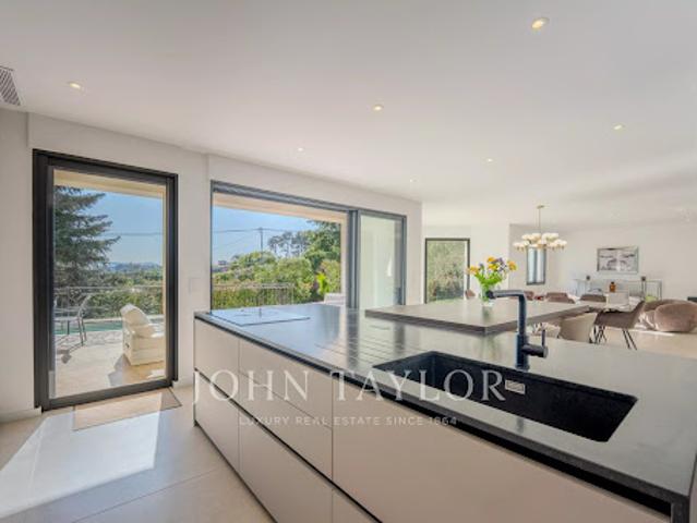 Villa vente à Grasse, Châteauneuf-grasse