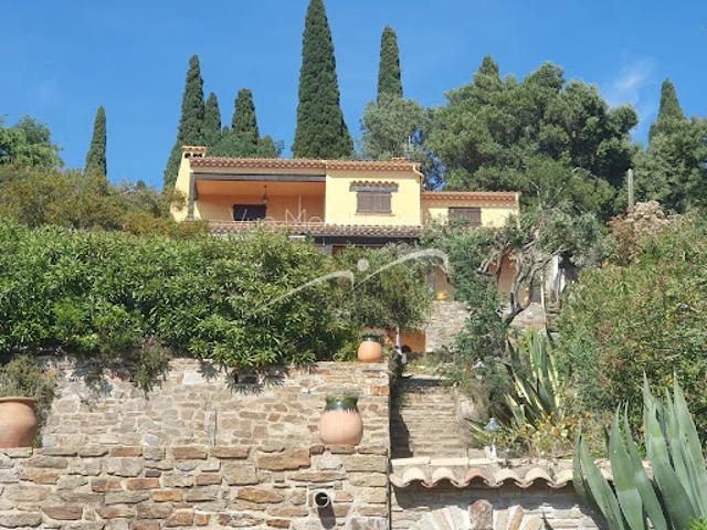 Villa vente à Arrondissement de Toulon, Le Lavandou