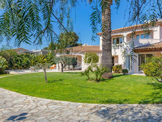 Villa vente à Arrondissement de Toulon, La Londe-les-maures