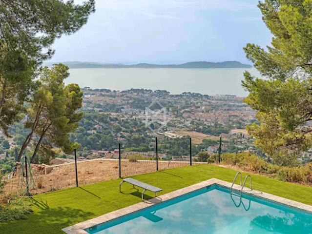Villa vente à Arrondissement de Toulon, Carqueiranne