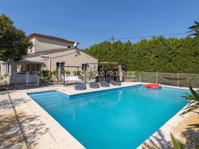 Maison vente à Carpentras, Pernes-les-fontaines