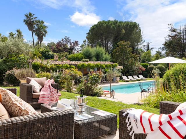 Villa vente à Grasse, Châteauneuf-grasse