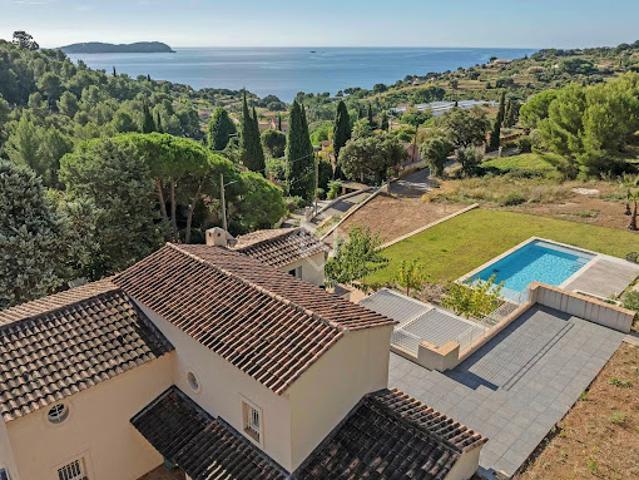 Villa vente à Arrondissement de Toulon, Carqueiranne