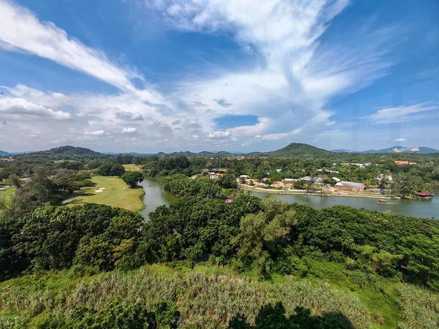 Condominium for sale in Malaka