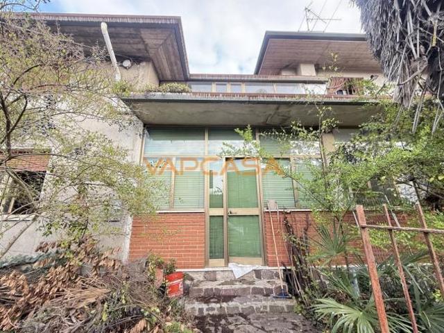 Villa Indipendente in vendita a Capriolo, Lombardia