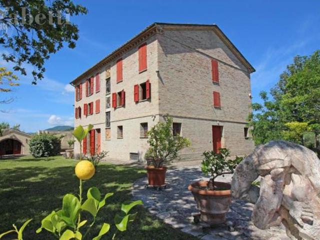 Villa Indipendente in vendita a Marche, Ancona