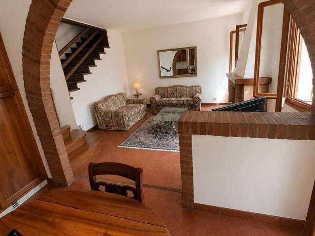 Villa Indipendente in affitto a San Giorgio Bigarello, Mottella