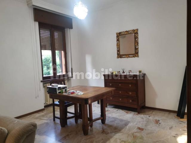 Villa Indipendente in affitto a Infrangibile, Piacenza