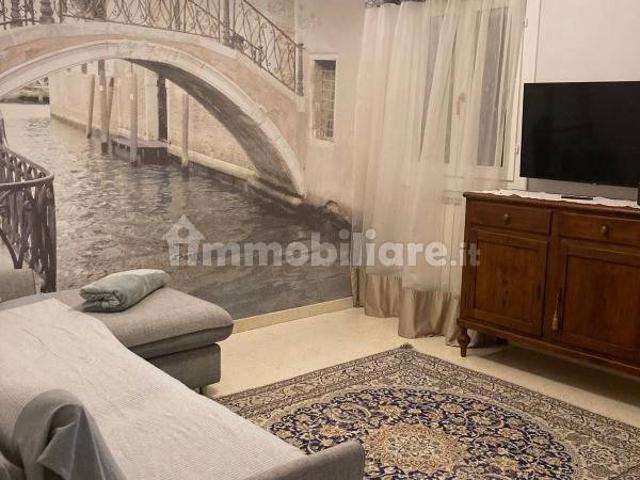 Villa Indipendente in affitto a Favaro Veneto, Venezia