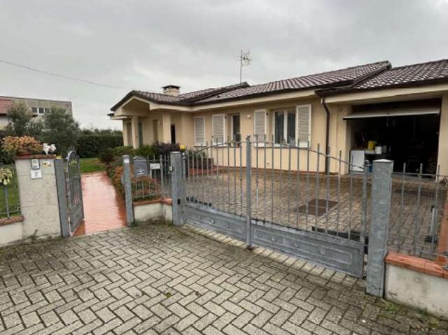 Villa Indipendente in vendita a Capannori, Toscana