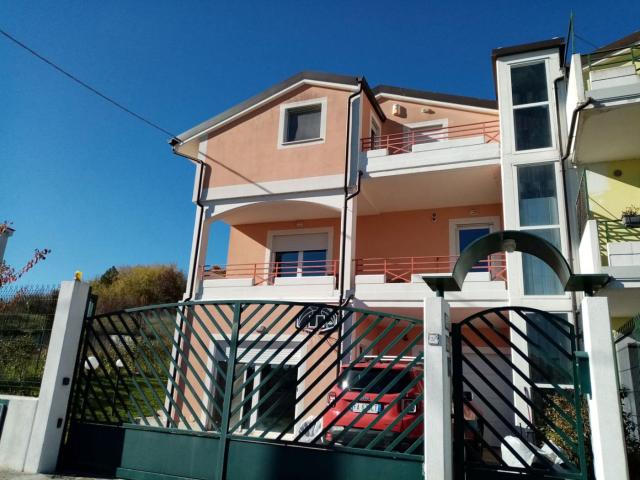 Villa Indipendente in vendita a Campobasso, Molise