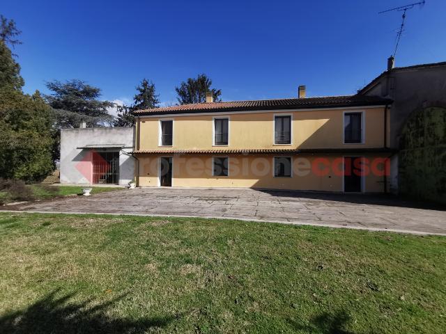 Villa Indipendente in vendita a Gazzo Veronese, Maccacari