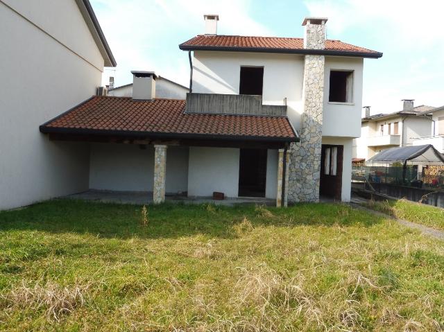 Villa Indipendente in vendita a Nove, Veneto