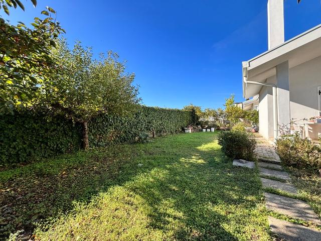 Villa Indipendente in vendita a Termoli, Molise