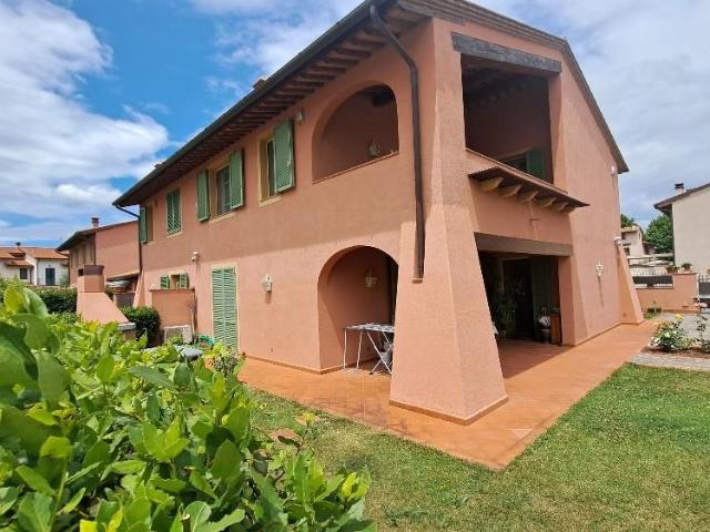 Villa Indipendente in vendita a Oltrarno, Calcinaia