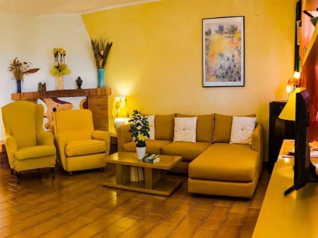 Villa Indipendente in vendita a Camaiore, Toscana