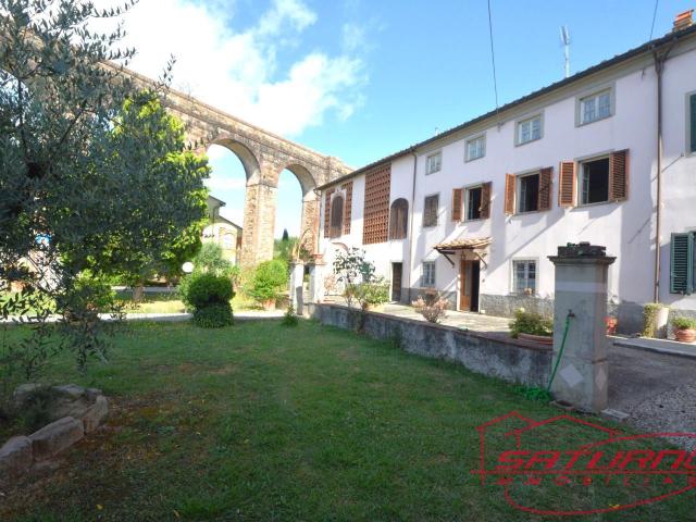 Rustico in vendita a Verciano, Capannori