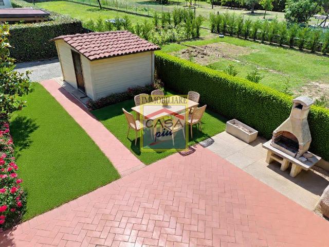 Villa Indipendente in vendita a San Donato, Cascina
