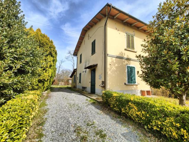 Villa Indipendente in vendita a Unione dei Comuni Circondario dell'Empolese Valdelsa, Fucecchio