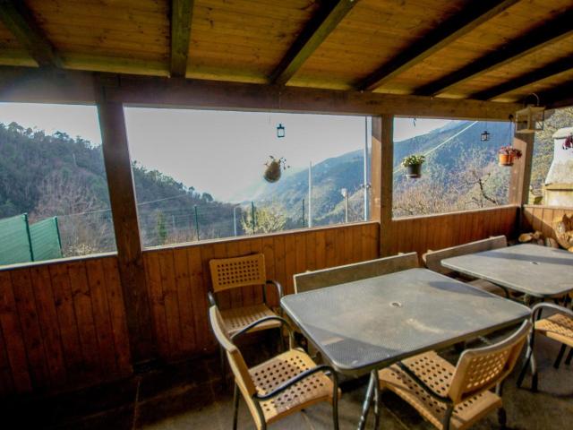 Villa Indipendente in vendita a Ca' di Cecco, Marina Di Massa
