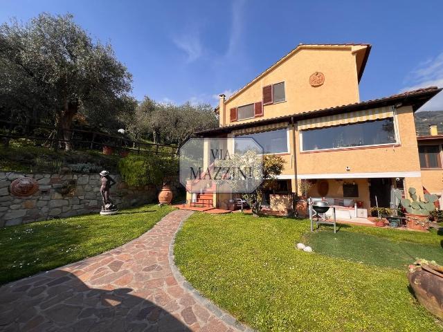 Villa Indipendente in vendita a Tonfano, Toscana