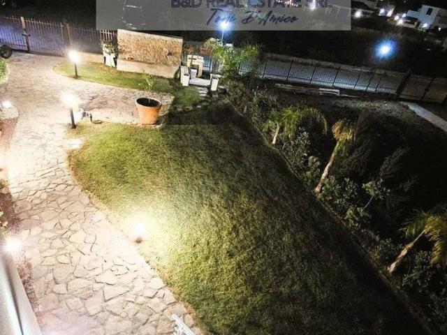 Villa Indipendente in affitto a Campofelice Di Roccella, Sicilia