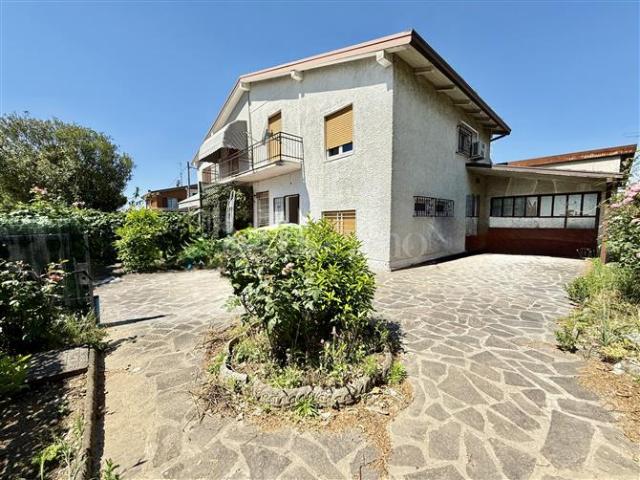 Villa Indipendente in vendita a Villaggio Violino, Brescia