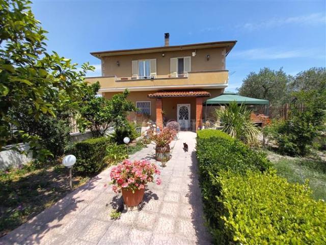 Villa Indipendente in vendita a Puglia, Foggia