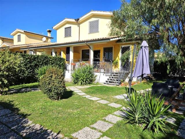 Villa Indipendente in vendita a Roma Capitale, Lazio