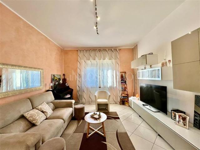 Villa Indipendente in vendita a Vicina, Desenzano Del Garda
