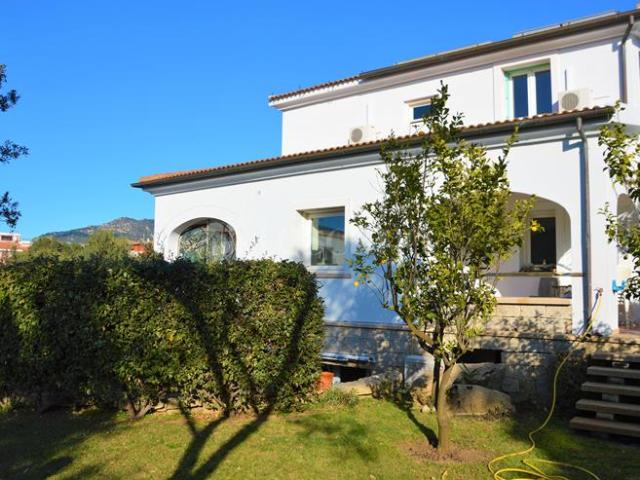 Villa Indipendente in vendita a Sa Minda Noa, San Pantaleo