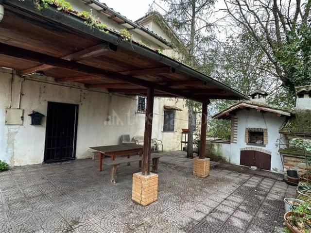 Villa Indipendente in vendita a Contigliano, Lazio