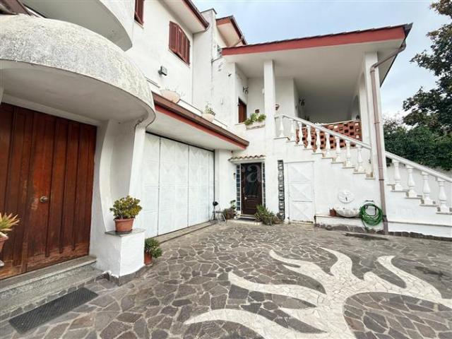 Villa Indipendente in vendita a Roma Capitale, Lazio