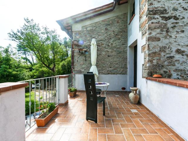 Villa Indipendente in affitto a Buti, Toscana