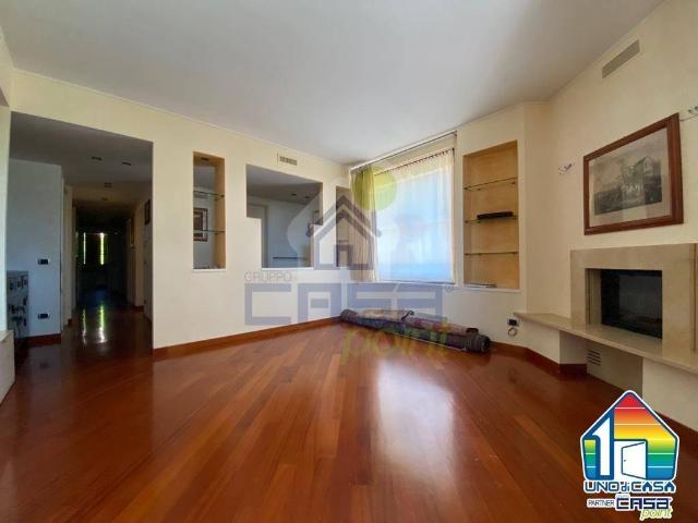 Villa Indipendente in affitto a Casaletto Vaprio, Lombardia