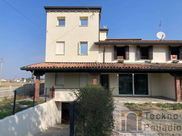 Villa Indipendente in affitto a Cittadella, Veneto